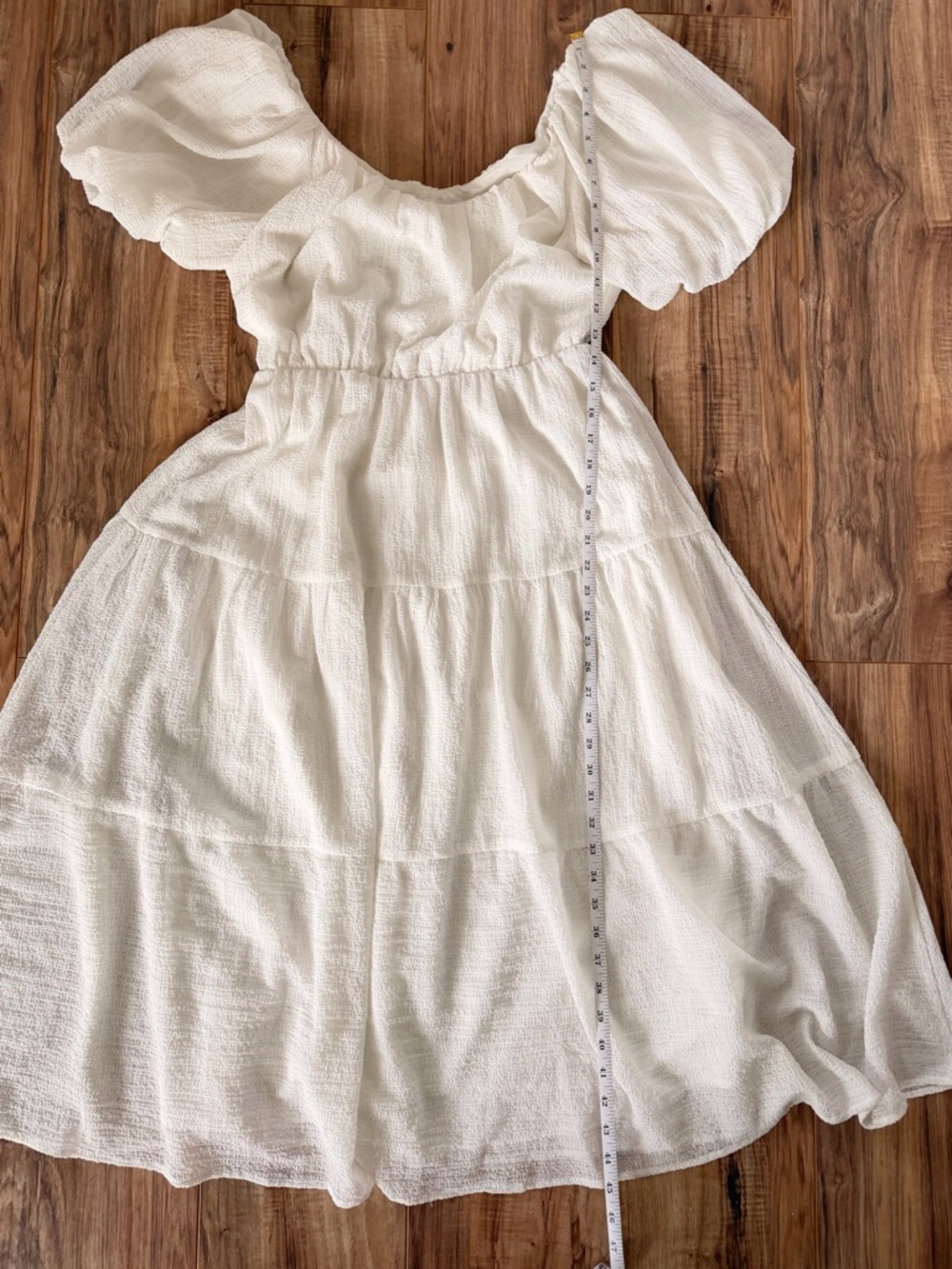 Astr White Puff-Sleeve Tiered Midi Dress - Picture 8 of 11